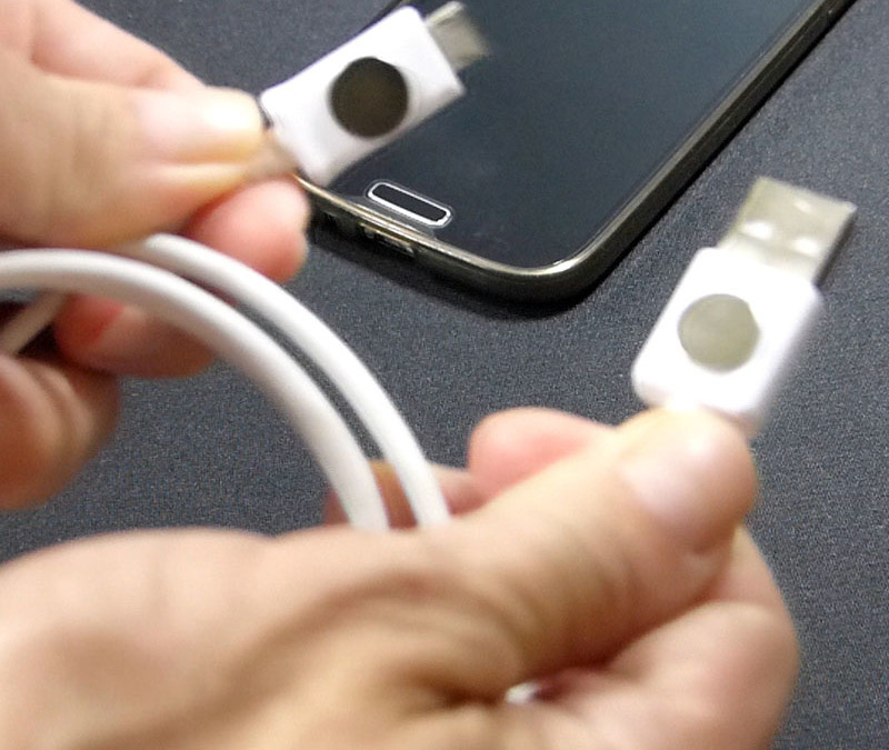Tidy USB Cables with Neodymium Magnets – QuikDisc